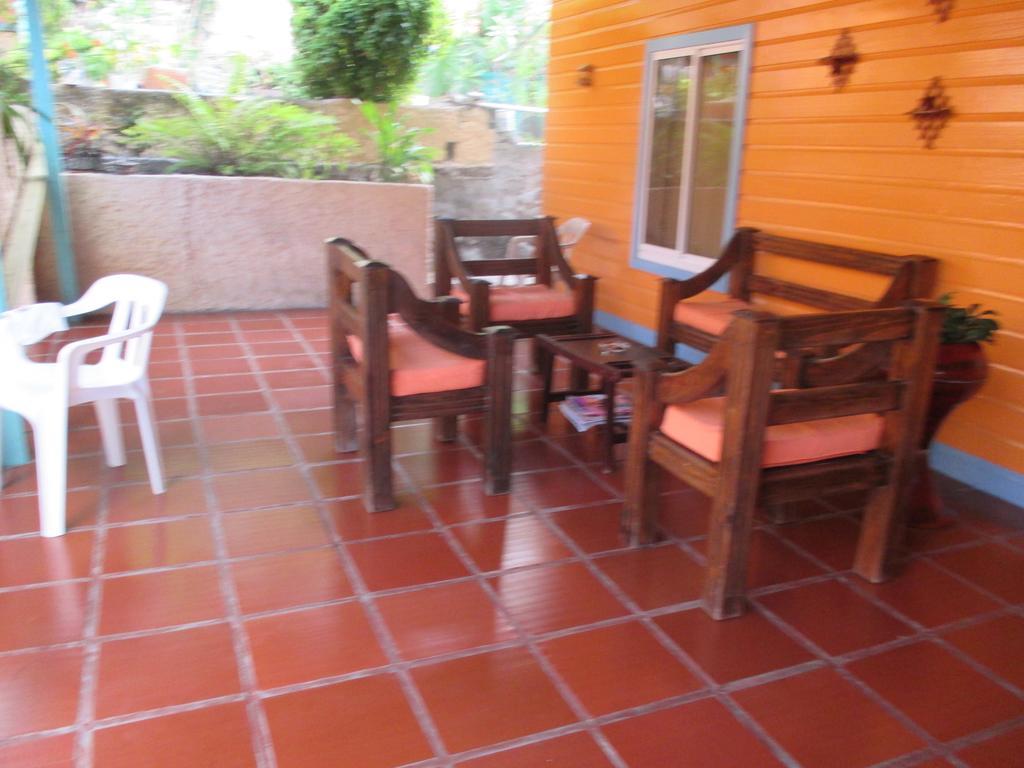 Hotel Flemming Tree Providencia Island Exterior photo