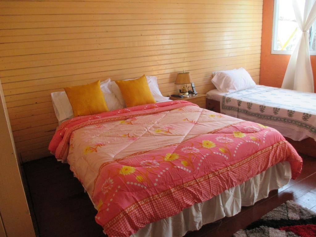 Hotel Flemming Tree Providencia Island Exterior photo